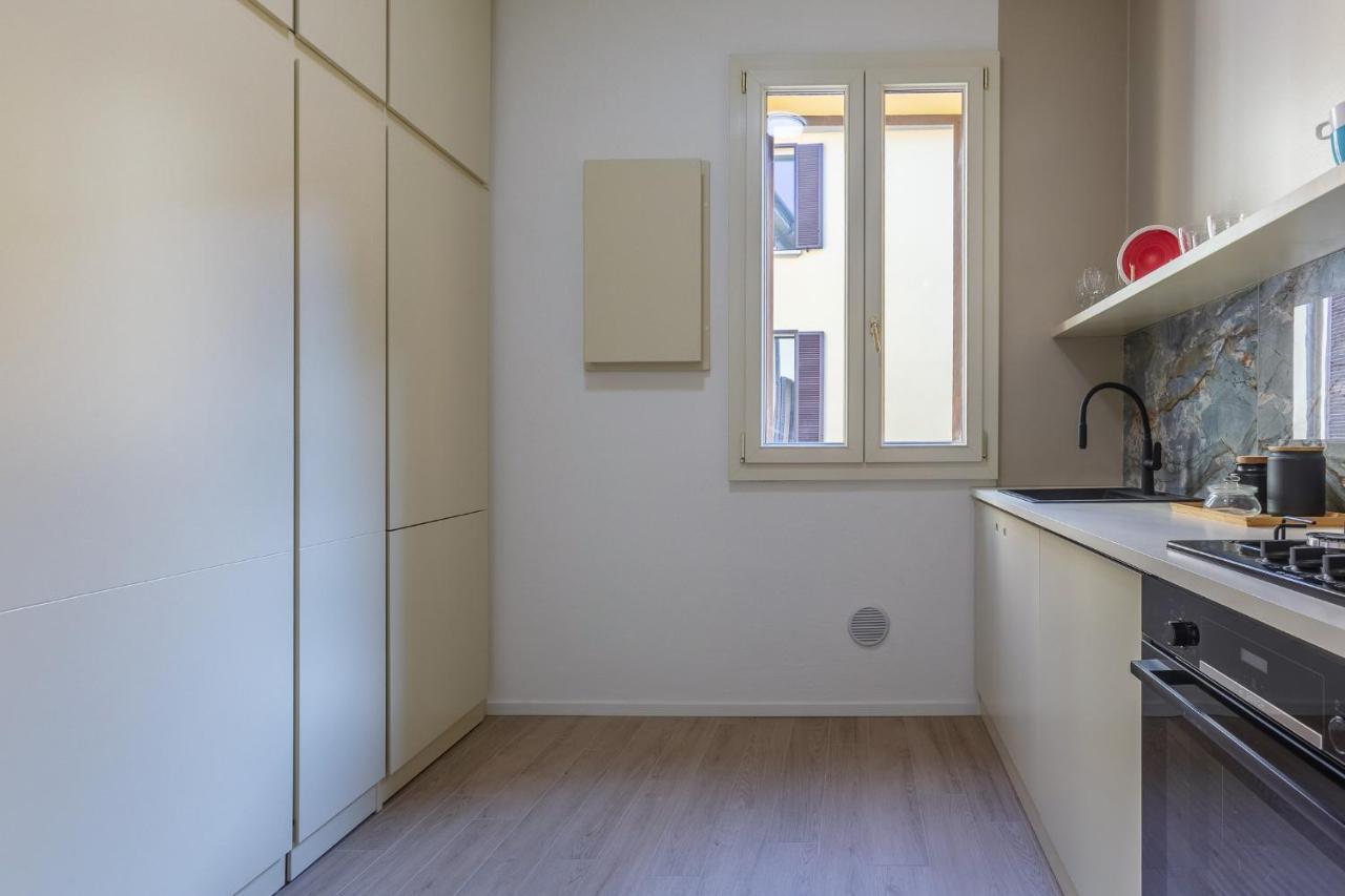 Accademia Delle Belle Arti University Apartment Болонья Экстерьер фото